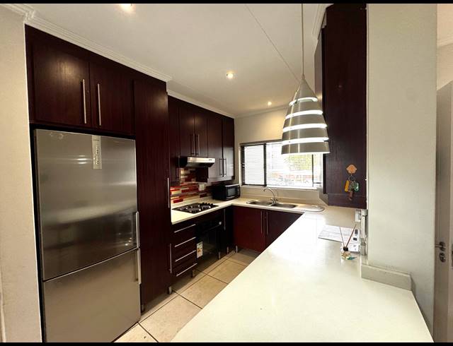 3 BEDROOM APARTMENT FOR SALE IN ACACIA